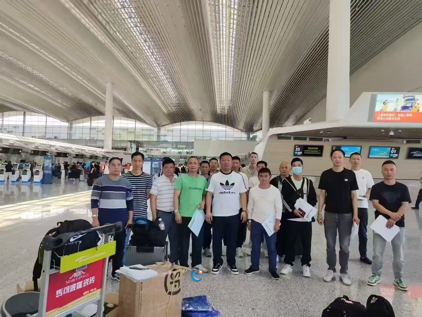 印尼项目工友广州出发留影