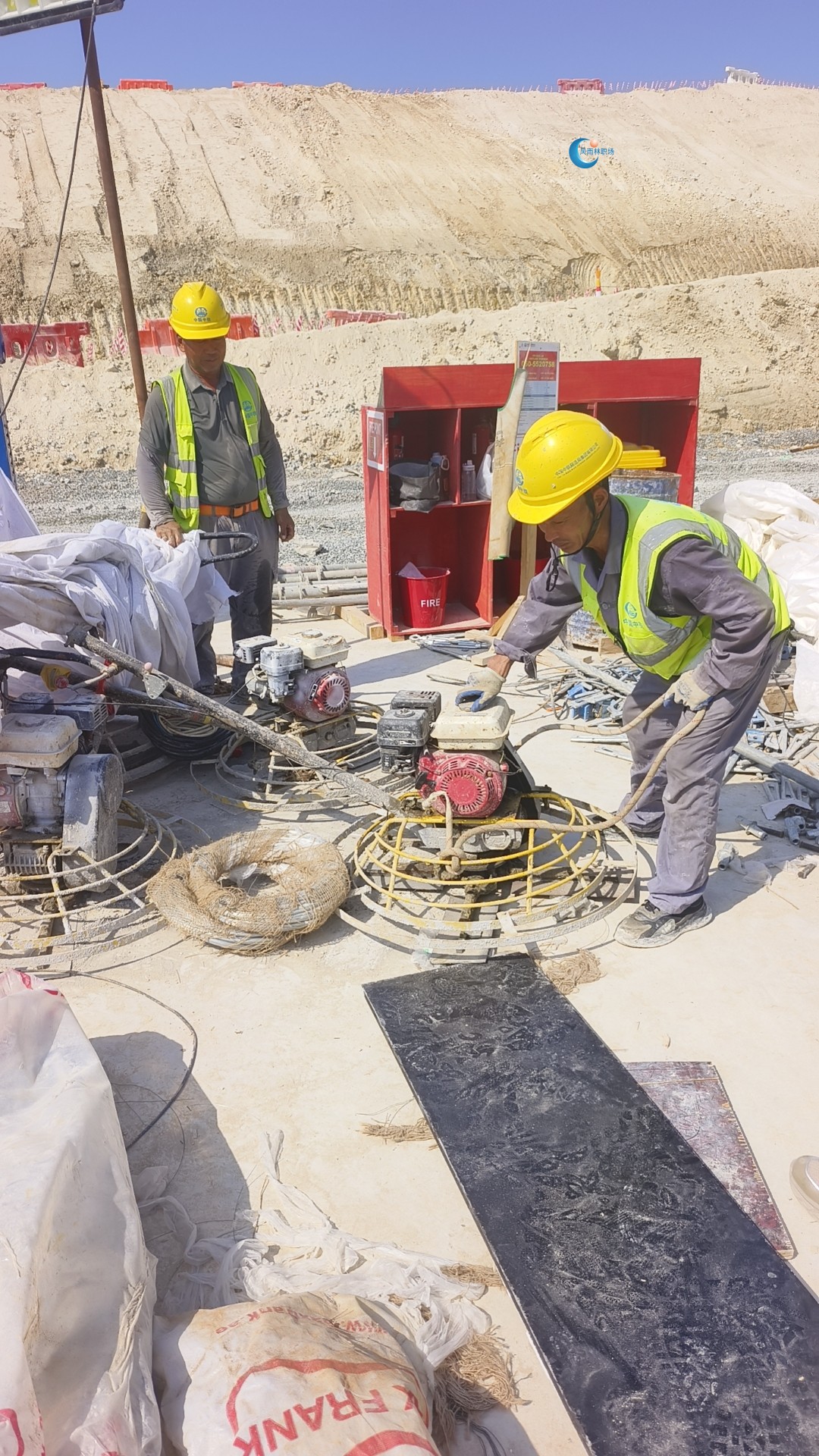 1763952580203771.jpg 252a32d1002f0ca188e9b8b26265820d.jpg